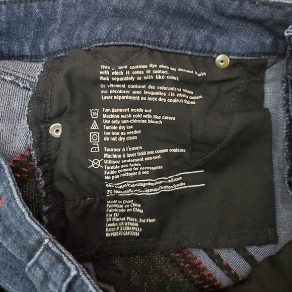 BDG Southwest Tribal Embroidered
Jean Shorts 27 - Picture 13 of 13